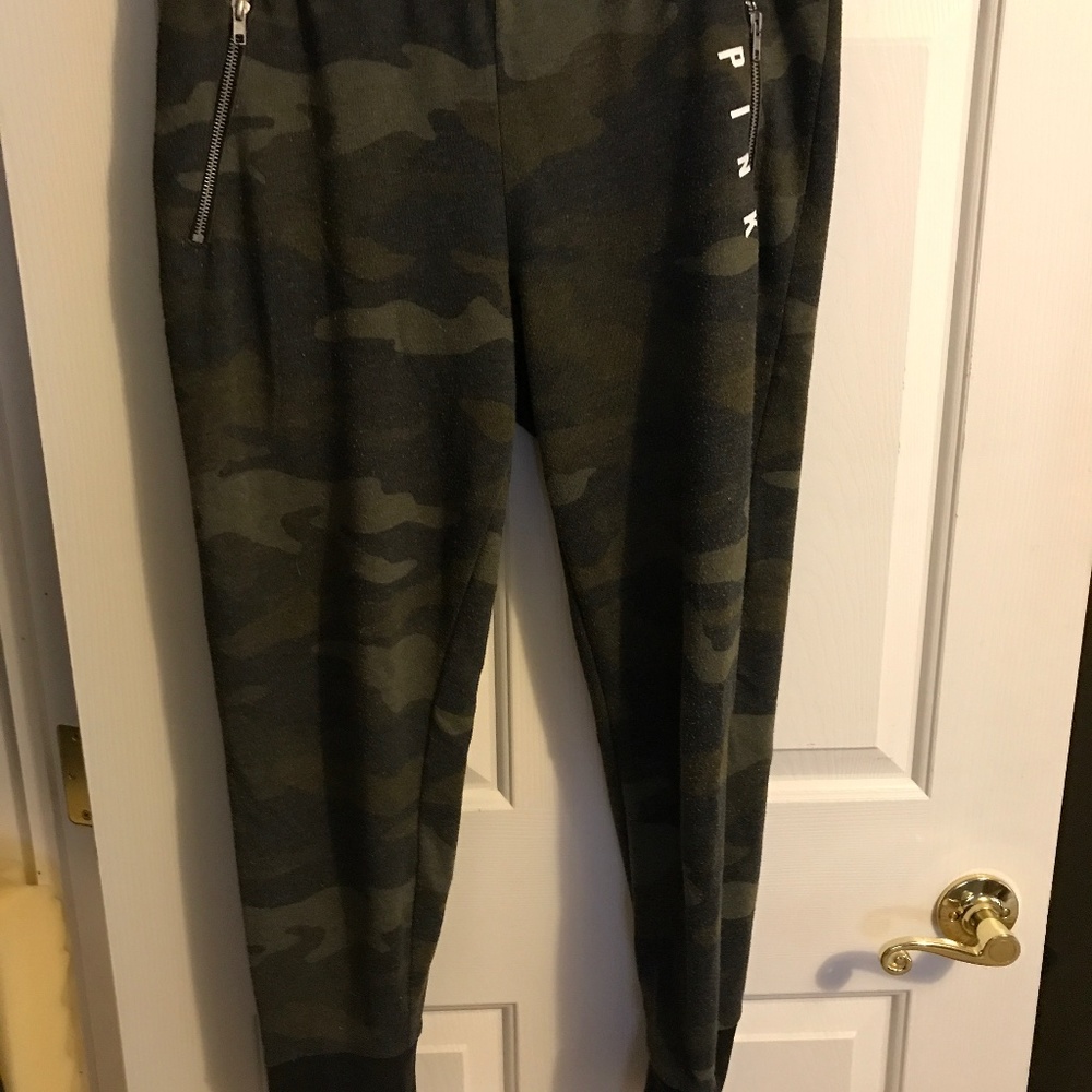 Victoria secret pink camo zipper joggers/large
